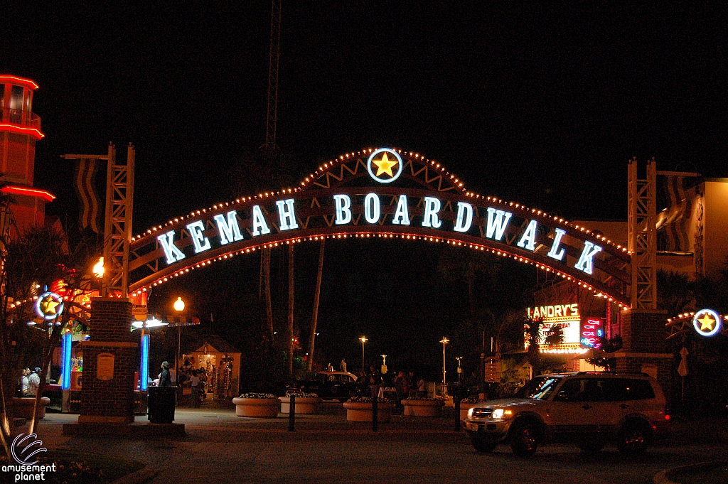 Kemah Boardwalk